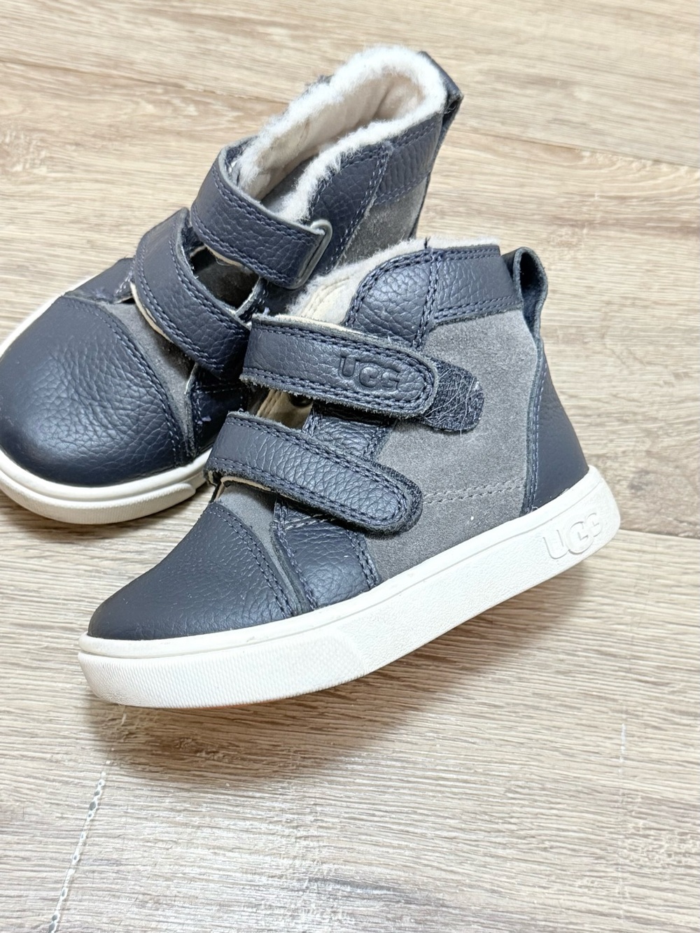 UGG Kids Navy Gray High-Top Boots with Shearling Lining